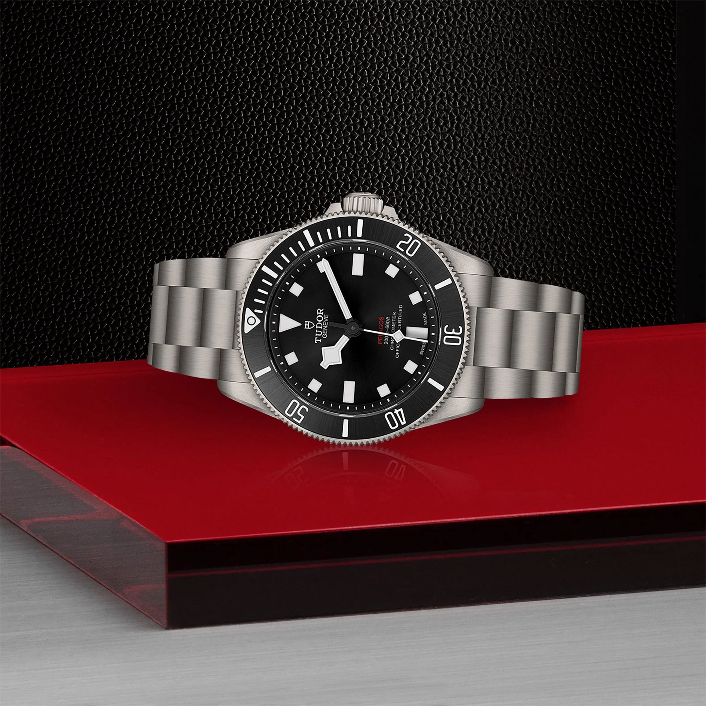 Pelagos 39 | 39mm, Titanium, Black Dial - Image 7