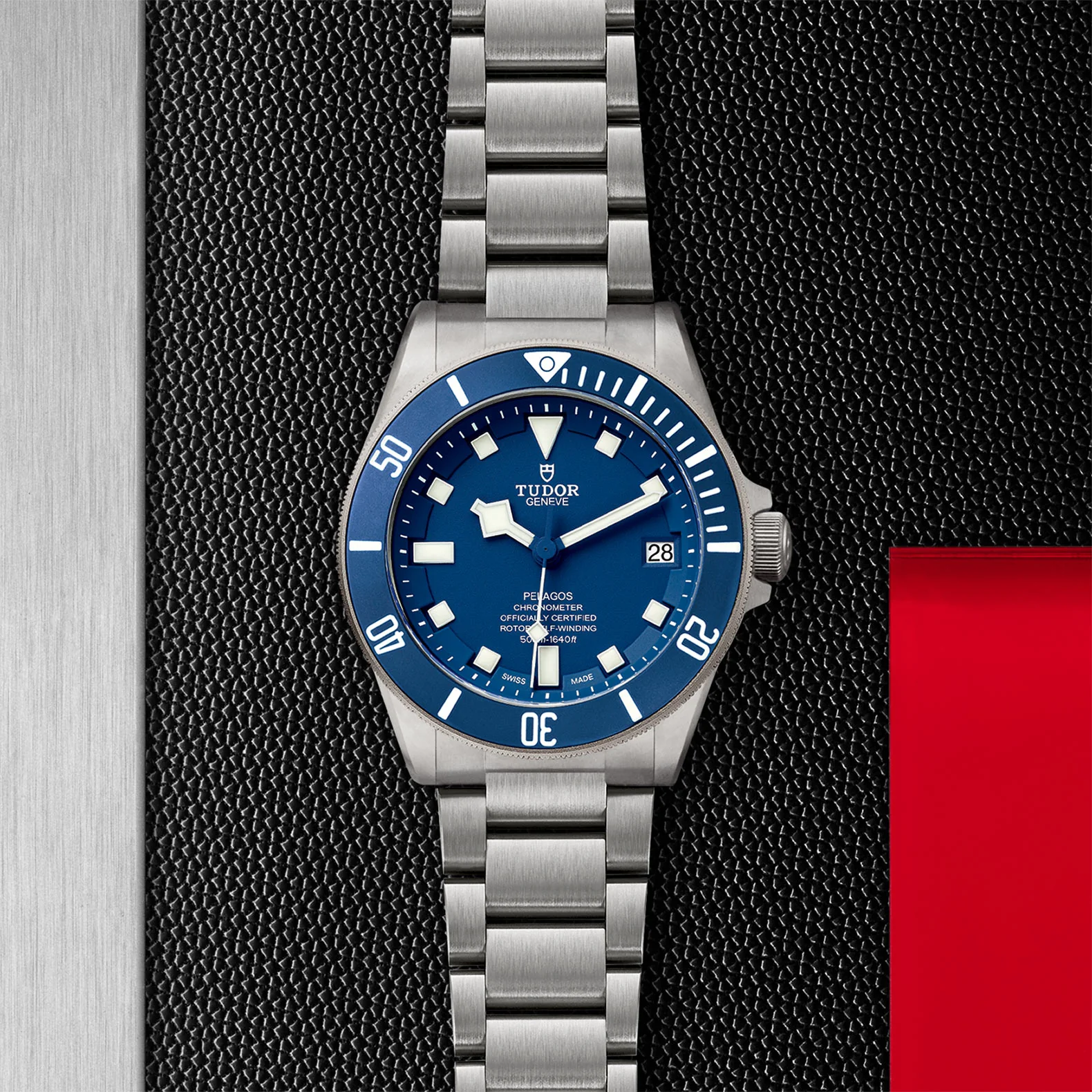 Pelagos | 42mm, Two-Tone Steel & Titanium, Titanium, Blue Dial - Image 6