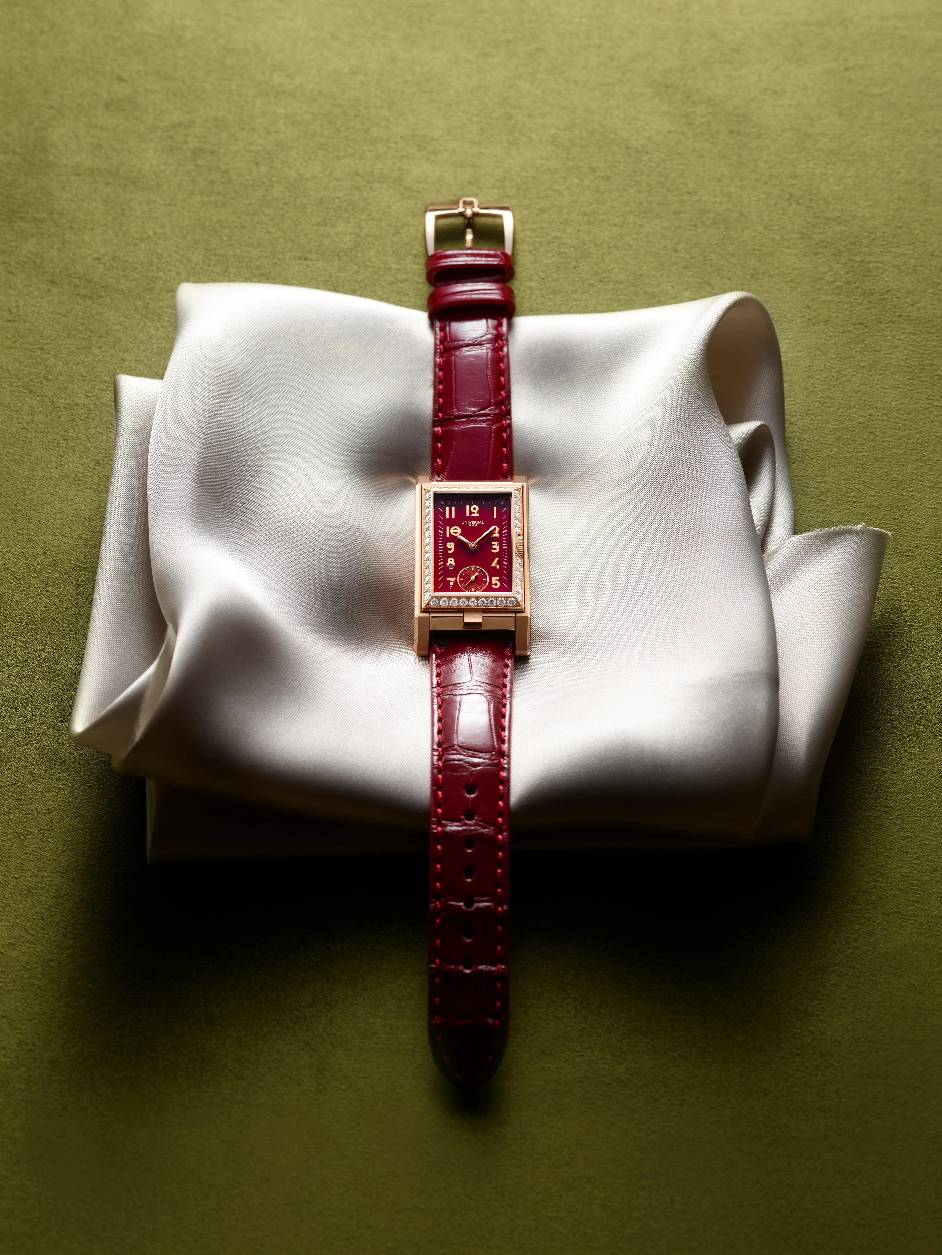 The Cabriolet | 24mm, 18K Rose Gold, Leather, Red Dial - Image 5