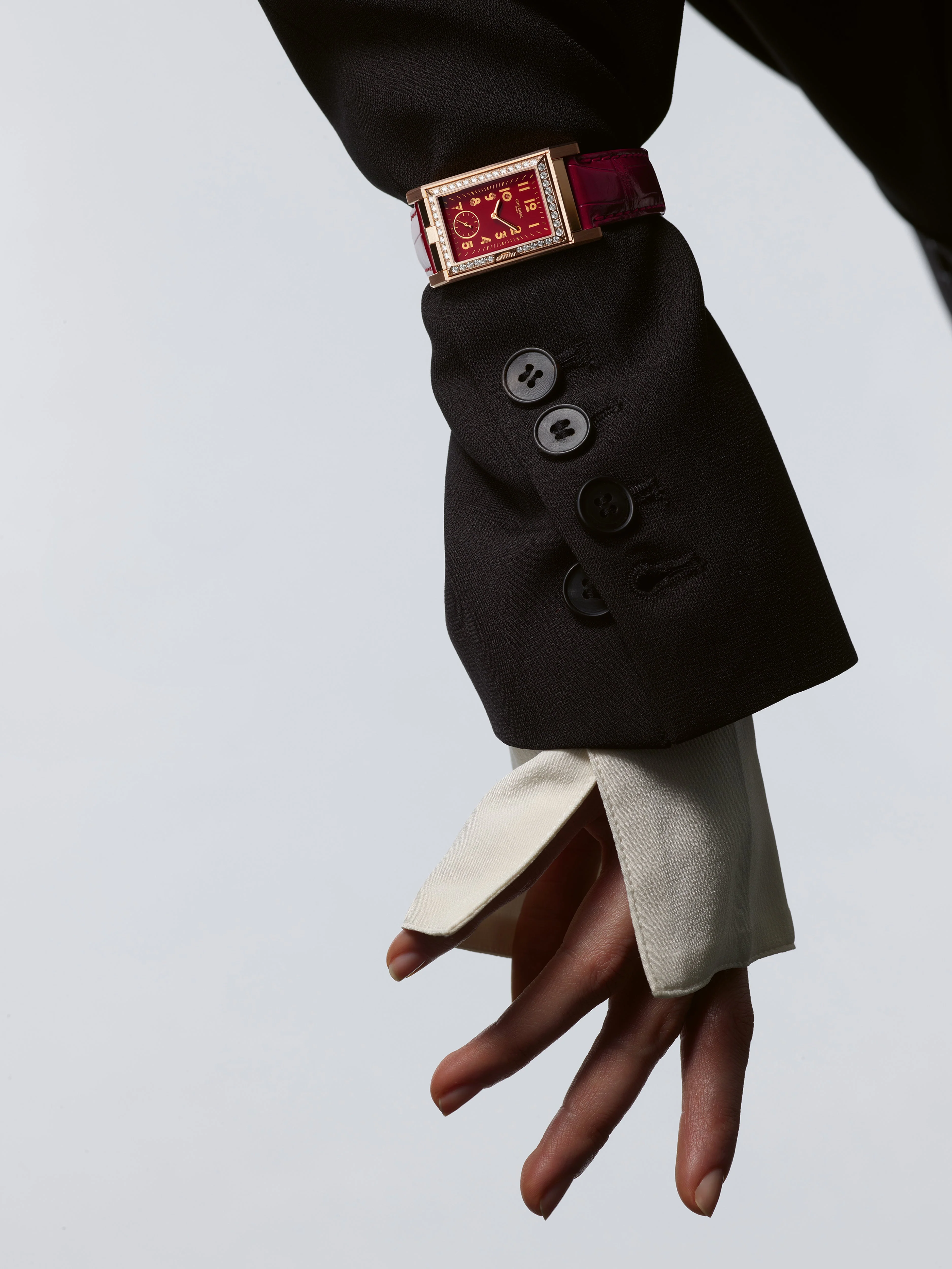 The Cabriolet | 24mm, 18K Rose Gold, Leather, Red Dial - Image 8