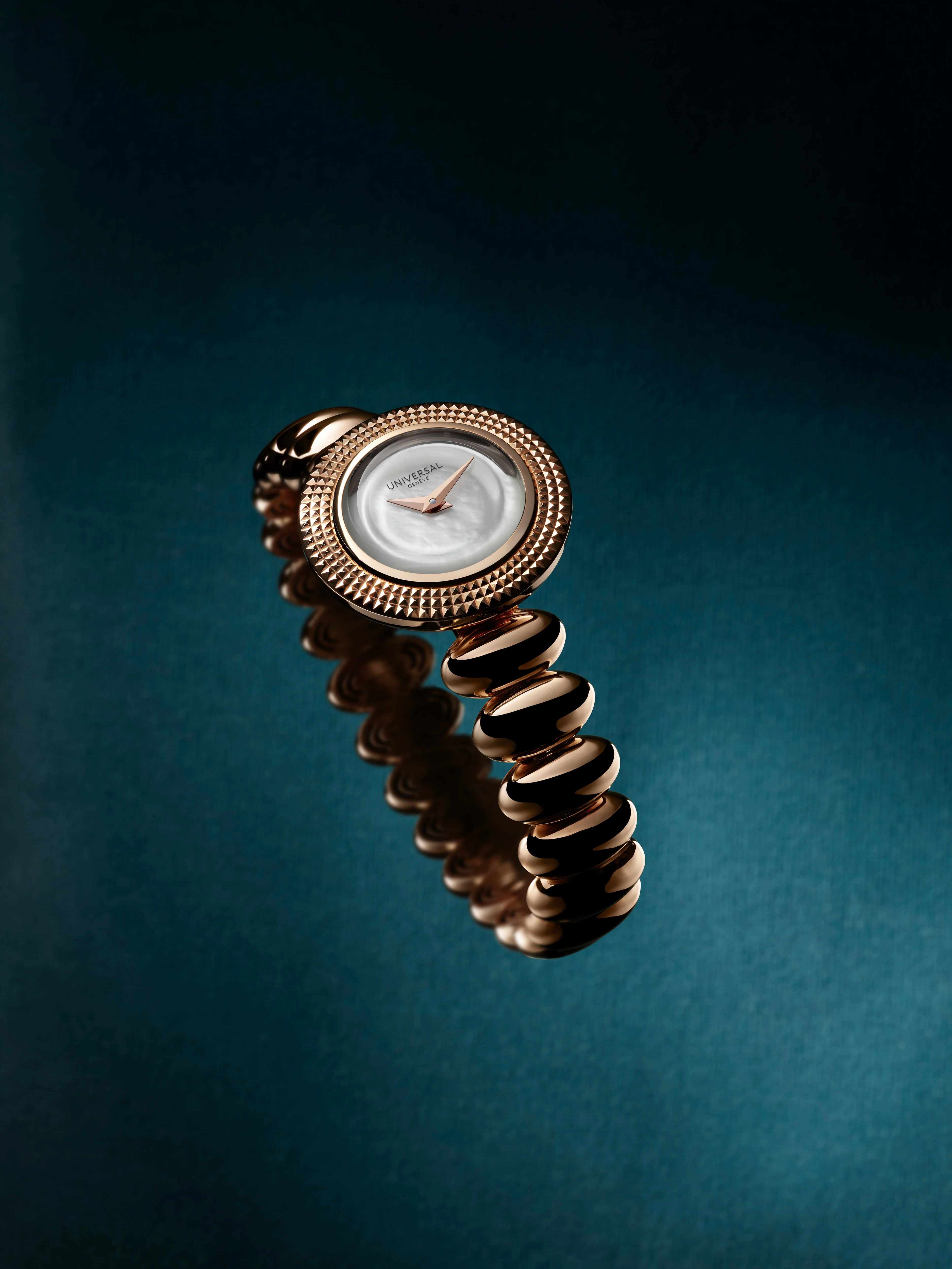 The Disco Mini | 28mm, 18K Rose Gold, White Mother of Pearl Dial - Image 4