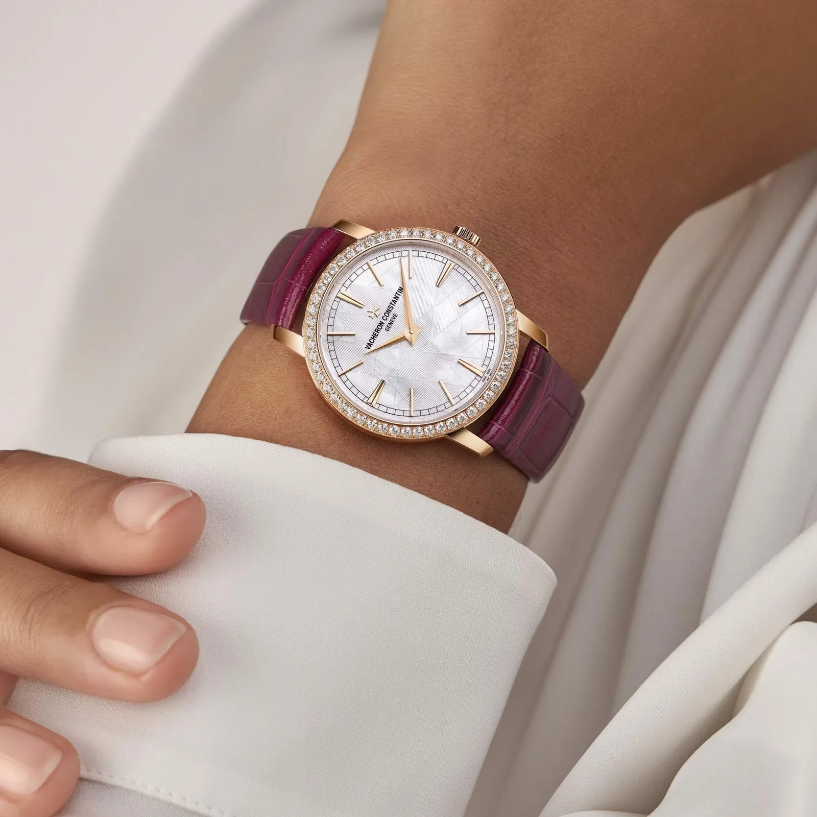 Traditionnelle Manual-winding | 33mm, 18K Rose Gold, Leather, Mother of Pearl Dial - Image 5