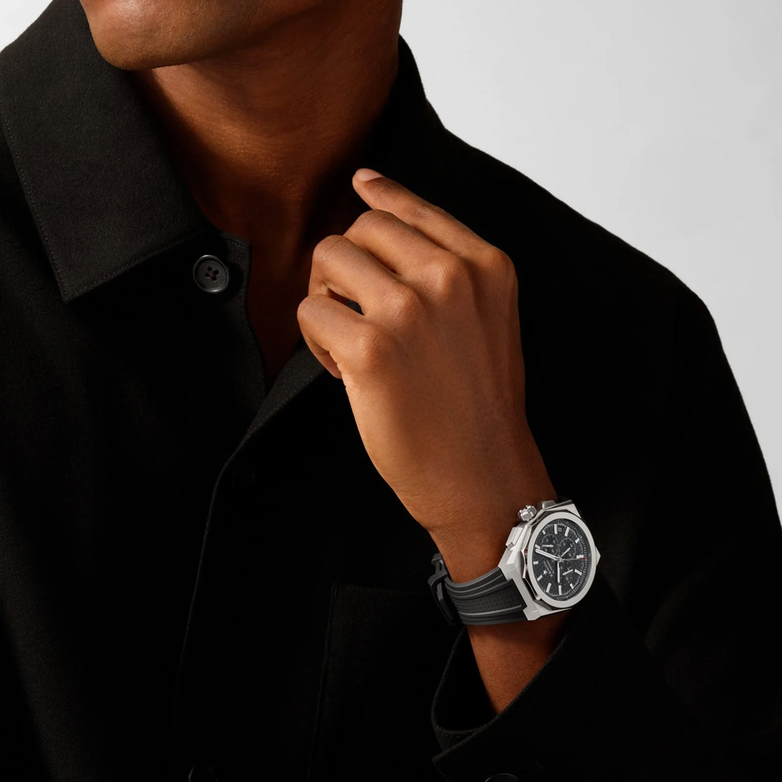 Defy Skyline Chronograph | 42mm, Steel, Black Dial - Image 3